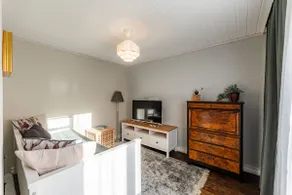 Historic Manor Apartment - Image 5