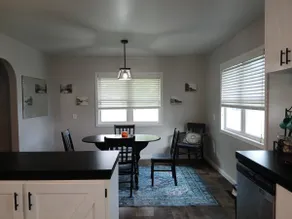 Nana's Guesthouse - Image 5