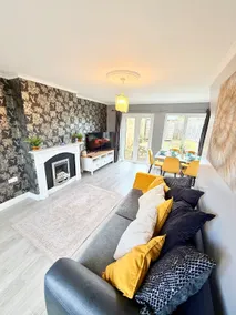 Home in between Bath and Bristol - Sleeps 9 guests - Image 3
