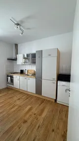 Stylish duplex – sleeps 4, 2 smart TVs - Image 3