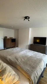 Stylish duplex – sleeps 4, 2 smart TVs - Image 4