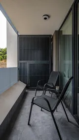 Fresh & Modern Apartment with Balcony by Flat Mаnager - Image 5