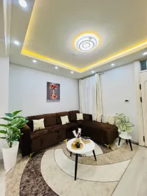 Modern Stylish 2 BR · 10 min from Airport + Wi-Fi - Image 5
