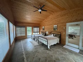 Castle Rock Retreat - Image 4