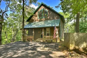 Experience The Cozy Bear Retreat in Ellijay, GA - Image 4