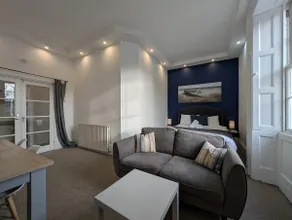 Pass the Keys Coastal 2 - Bedroom Flat in Tynemouth Sleeps 5 - Image 2