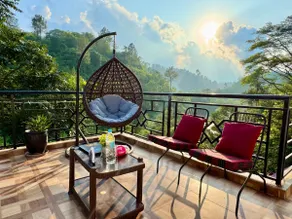 Yug Homestay | 5Bed room with Pool & River View - Image 4