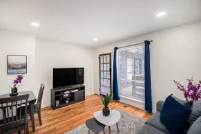 Cozy Luxe 2BR Apartment • Free Parking •Birmingham - Image 4
