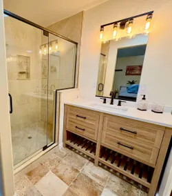 Blossom Creek Suite A - Image 5