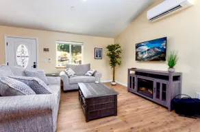 Blossom Creek Suite A - Image 3