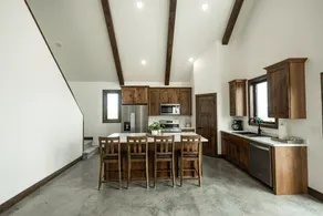 Dry Lake Lodge - On the shore of Dry Lake - Image 3