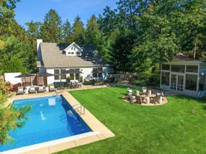 Harbor Country Poolside - Image 2