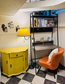 Guest suite with separate entrance and cozy gym! - Image 3