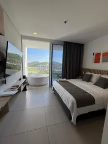VIP Suite, Private Jacuzzi with Ocean View #1521 - Image 3