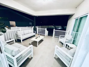 The Luxe Retreat - Image 5