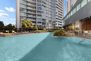 Hamilton Harbour 1Bed Apt - Image 4