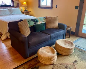 Evergreen Suite-Village of Clinton - Image 4