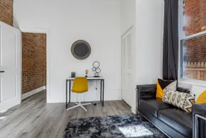 6 Bed Garden Retreat|Wine +GameRoom+2 Living Areas - Image 2
