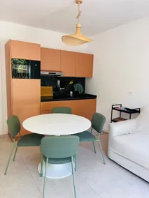 Bay of the Saracens, apartment for 6 with garden - Image 4