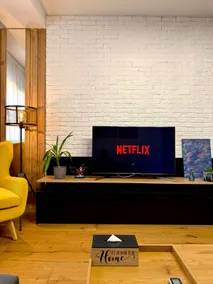 Sunset Park Apartment - Image 2