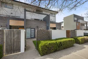 Modern 3B3B Townhouse in Franklin near Gungahlin - Image 3