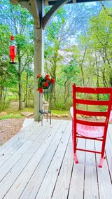 Adorable Comfy Cottage - Image 5