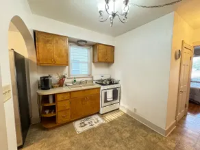 Comfy 2BR Home Near Downtown! - First Floor Duplex - Image 5