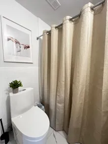 Upper Beaches Apartment - Image 5