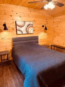Green cabin at Carrabassett town line - Image 2