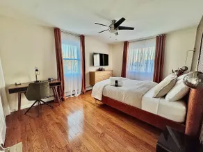 Retro House | Themed Stay ¡15 Mins from MetLife! - Image 2