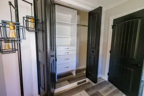Mt Clemens Luxury - Image 5