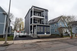 Cozy 3BR Boston w/Parking + Easy City Access 558/2 - Image 2