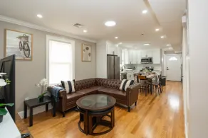 Cozy 3BR Boston w/Parking + Easy City Access 558/2 - Image 5