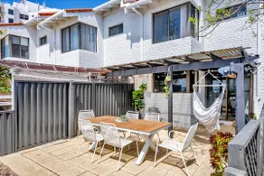 Beachside Villa with Ocean Views, Aircon - Image 5