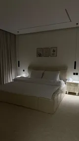 Luxury apartment with a sophisticated design consisting of a room and a hall - Image 3