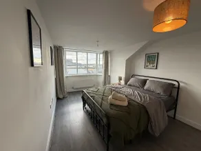 ResiLets - Berwick House - Large 4 Bed Townhouse - Contractor stays - Image 4