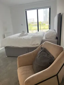 Joyful Fantastic Riverview Duplex 2 Bed En-suite - Image 3