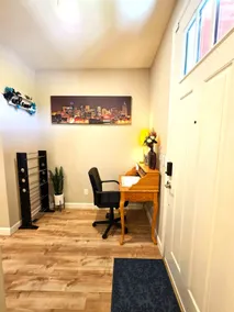 Eastbridge Elegance - Quiet Yet Near Everything! - Image 4