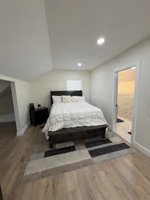 Luxury Retreat - Image 4