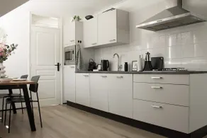 Stylish stay with loggia in the heart of Alkmaar - Image 4