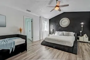Lux Beach Cabana - Close to Beach & Restaurants - Image 4