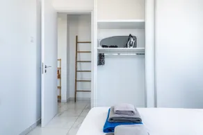 Bright Stylish Flat With Balcony & Shared Pool - Image 4