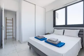 Bright Stylish Flat With Balcony & Shared Pool - Image 3