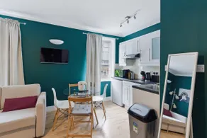 Well-Designed London Apartment Near the Tube - Image 3