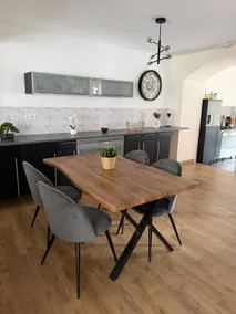 Elegant apartment with terrace - Image 2