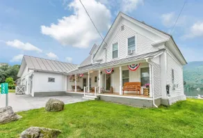Home on Lake Elmore - game room, views, sleeps 12! - Image 4