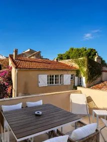 House in Gassin near Saint-Tropez, with rooftop - Image 3