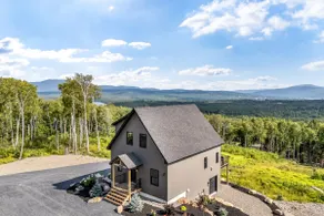 New Hot Tub | A+Views | Near Saddleback | Sleeps 9 - Image 4