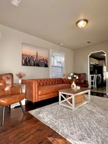 Cozy Home in Madison Heights - Image 2