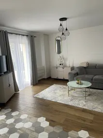 Modern guest house near Disneyland - Image 2